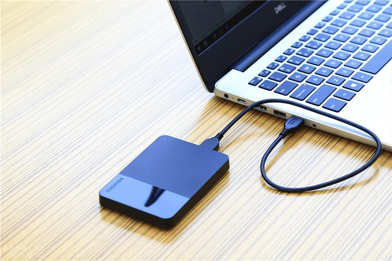 移动硬盘 移动硬盘