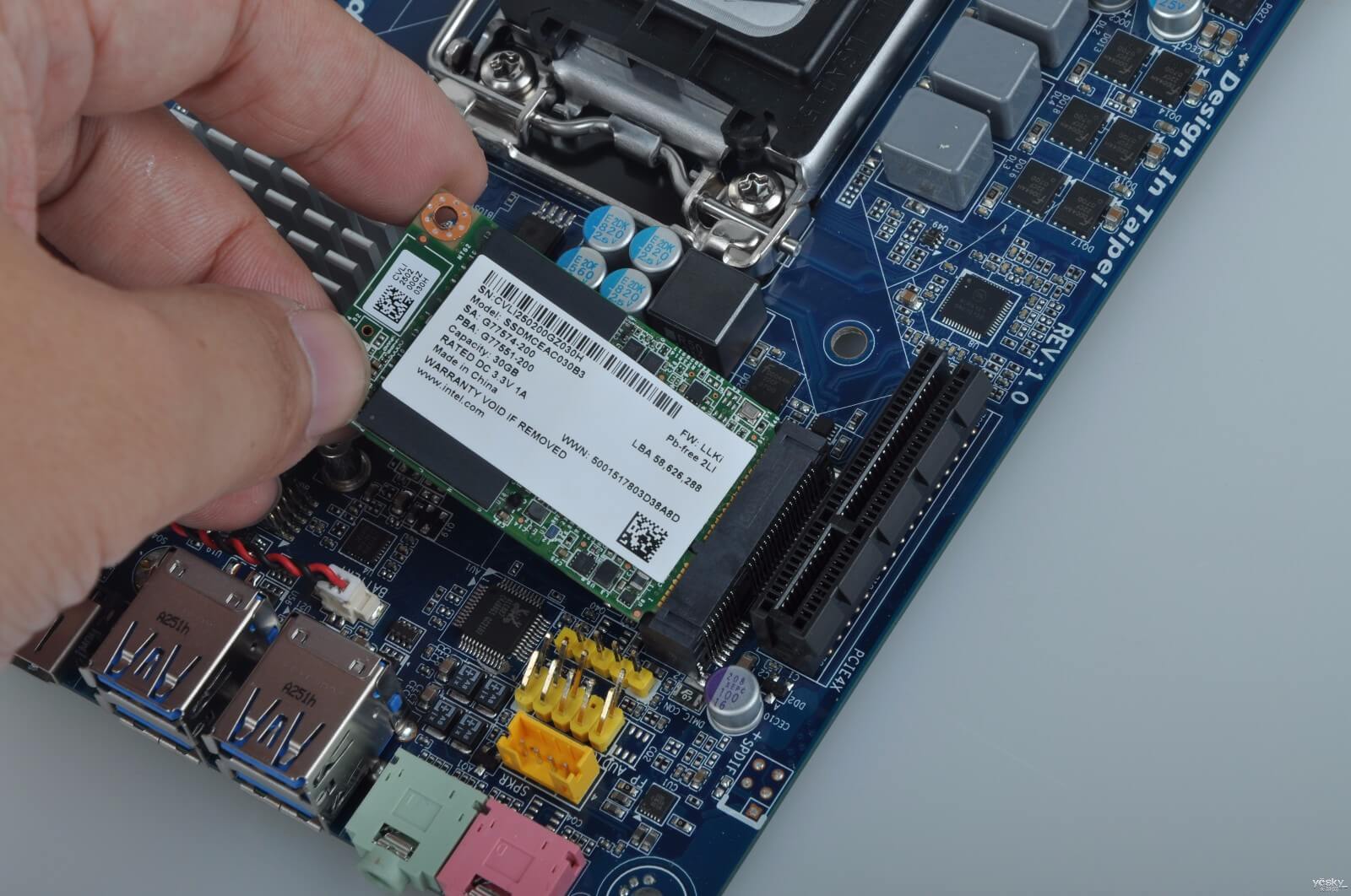 笔记本固态硬盘 笔记本固态硬盘