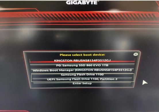 BIOS选择启动项.jpg BIOS选择启动项.jpg