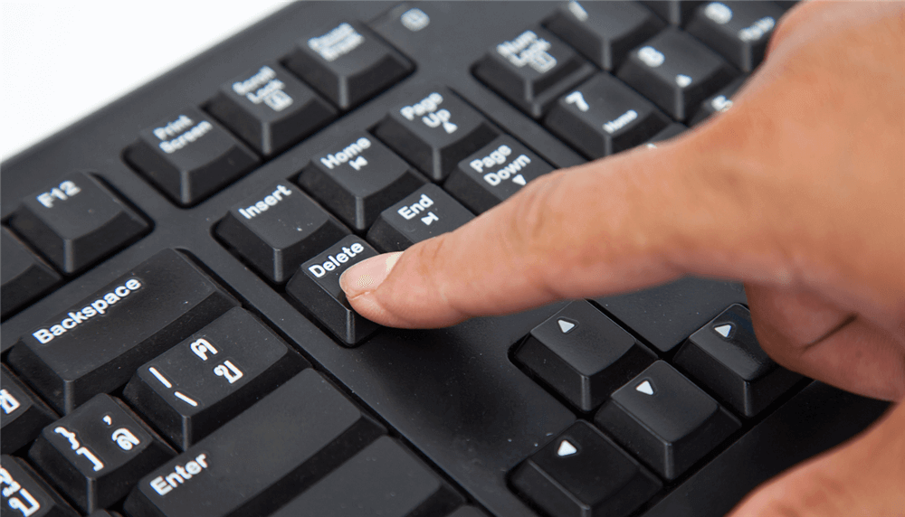 2.连续点delete键进入bios.png 2.连续点delete键进入bios.png