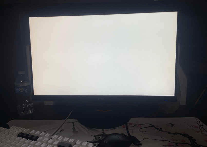 显示器白屏3 显示器白屏3