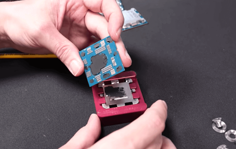 R7 7800X3D假货开盖 R7 7800X3D假货开盖