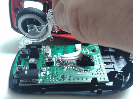 图片5.更换鼠标滚轮零件.png 图片5.更换鼠标滚轮零件.png